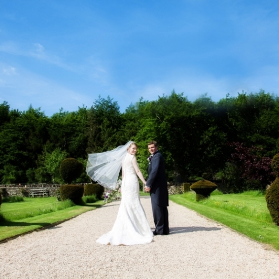 Wedding-New Barn Farm Ditchley Park Oxon-Couple
